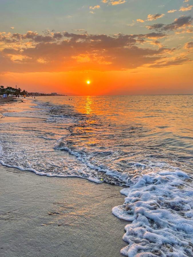 La urbanización cerca del mar Denia Exterior foto